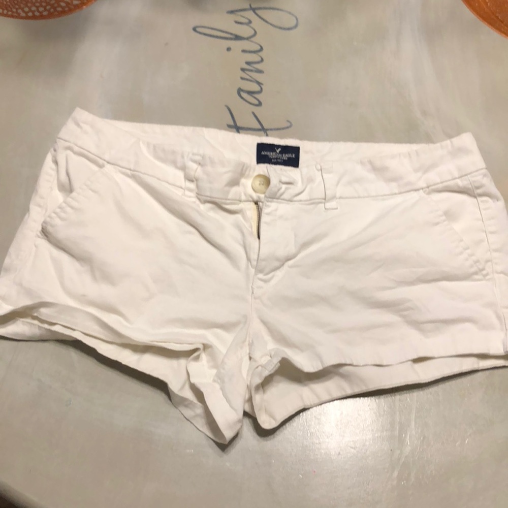 American Eagle white shortie stretch shorts